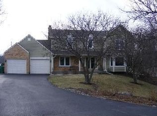 5571 Brookbank Ln, Long Grove, IL 60047