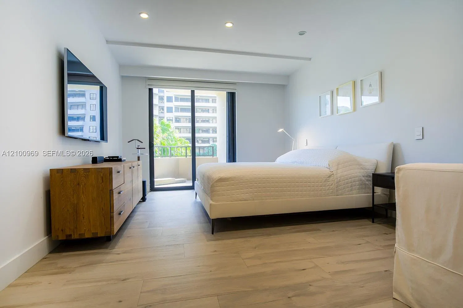 Key Colony No 2 Condo — Photo 3