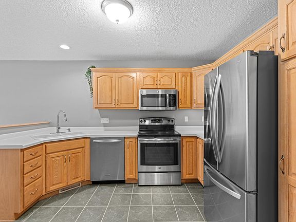 5th image of 1953 Waterford Pl SW