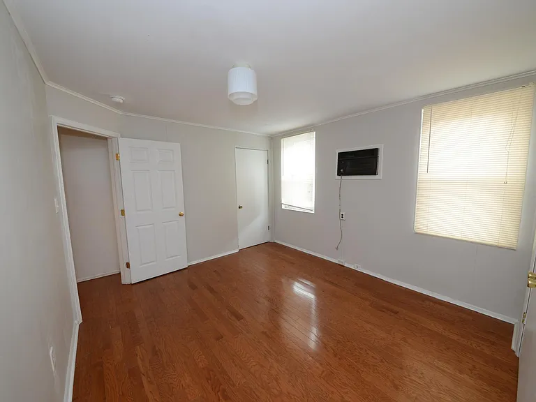 128 S Bonsall St — Photo 14