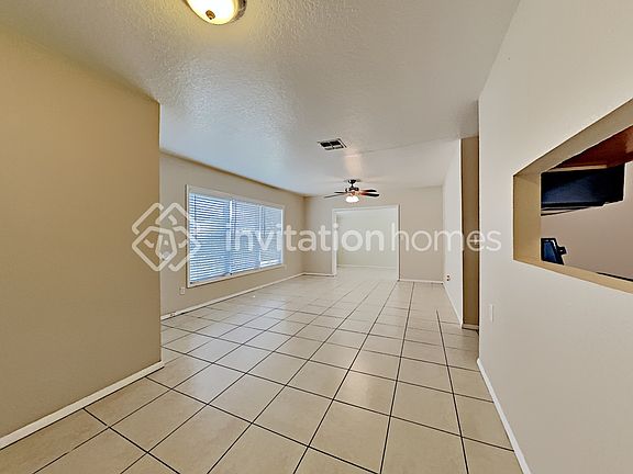 5th image of 4926 Crest Hill Dr