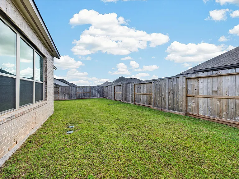 2803 Sweet Honey Ln — Photo 45