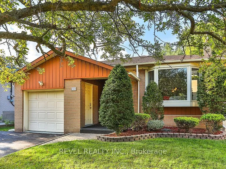 16 Ravenview Dr — Photo 2