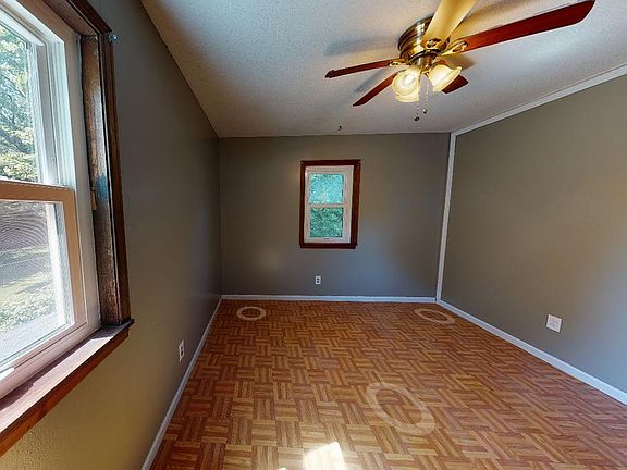 3rd image of 212 W 97th St