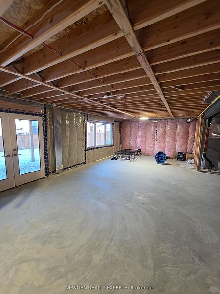 London House for rent - 5 Bedrooms — photo 24