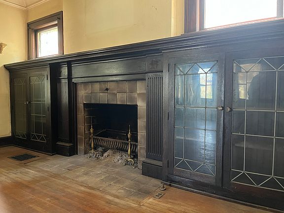 5th image of 3822 Washington Blvd