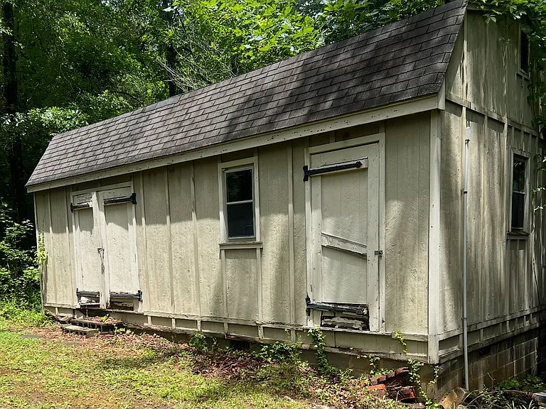 215 York Dr — Photo 22