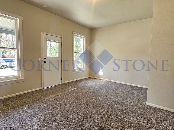 3rd image of 712 E Jefferson St APT B