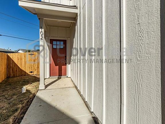 3rd image of 10359 Lynwood Crk #102