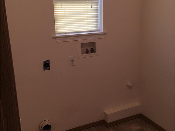 4th image of 732 NW Paragon Pl #1