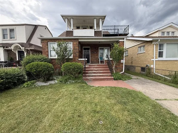 1039 Parent Ave, Windsor, ON N9A 2E4