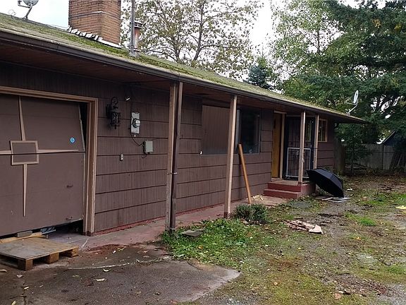 3rd image of 13905 SE 272nd St