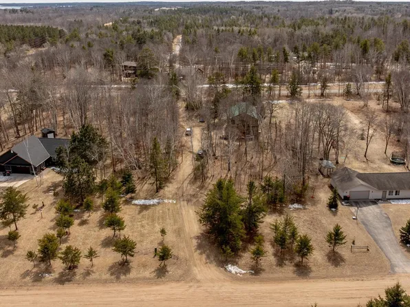 8667 Pine Cir, Breezy Pt, MN 56472