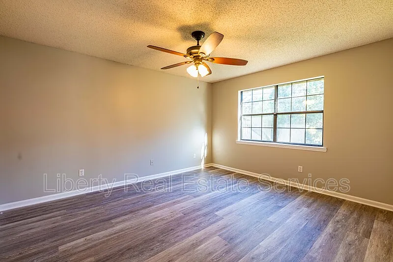 Timber Ridge — Photo 2