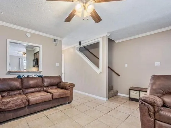 1900 Dartmouth St, College Station, TX