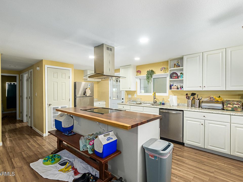 1st image of 1081 W BARRINGTON Lane
