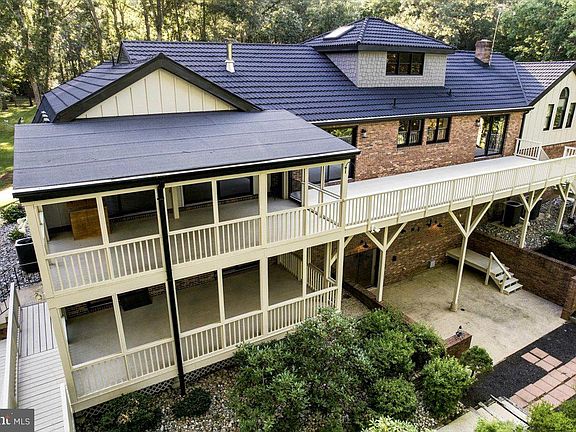 5th image of 7785 Swan Ln