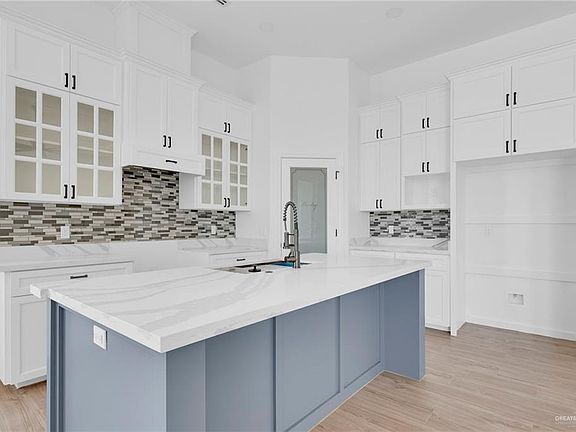 5th image of 3437 E Marbury St