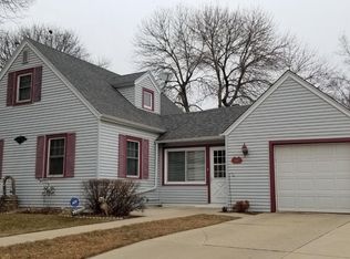 2527 James Blvd, Racine, WI 53403