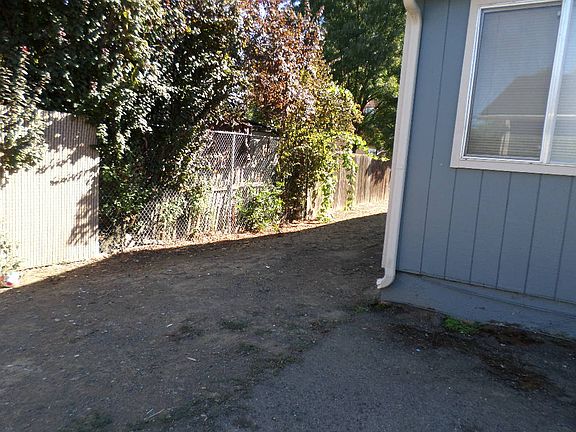 3rd image of 439 S Columbus Ave