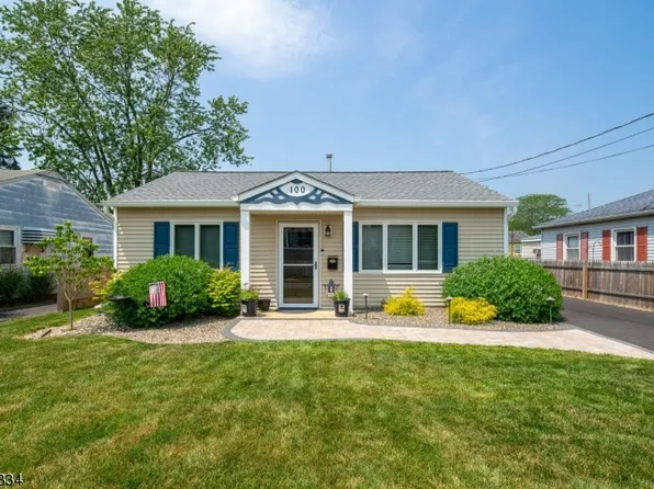 100 S 18Th Ave, Manville Boro, NJ 08835