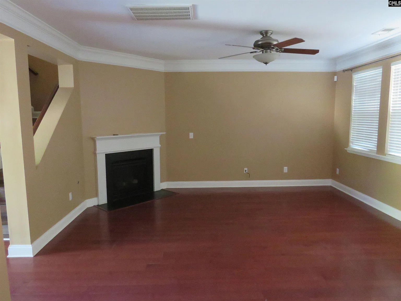 3 bed, 2010 sqft, $1,900 — Photo 4