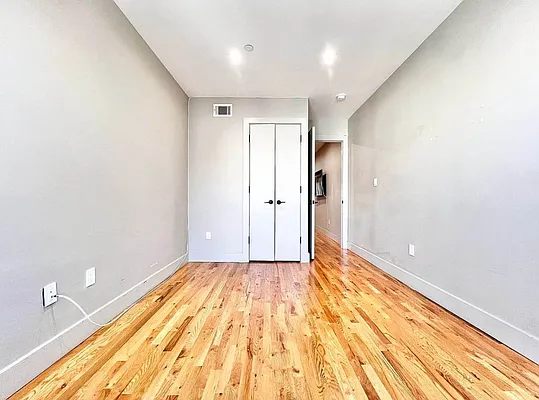 Rented by ERNY LLC | media 11