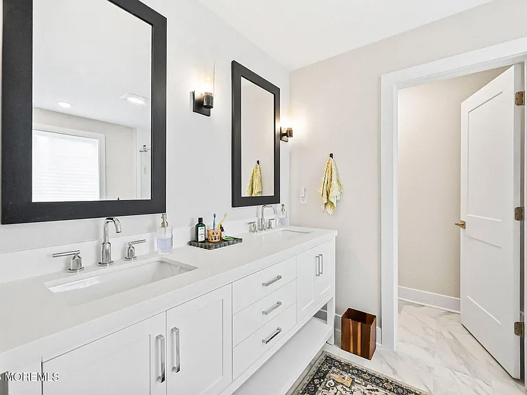 4039 Heron Dr — Photo 27