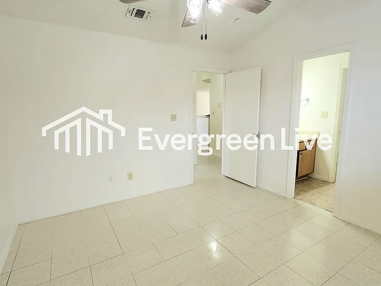 2223 Zia Ct — Photo 19