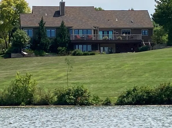 S76W12788 Cambridge COURT EAST East, Muskego, WI 53150