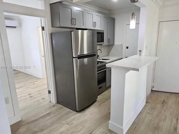 6330 SW 79th St, South Miami, FL