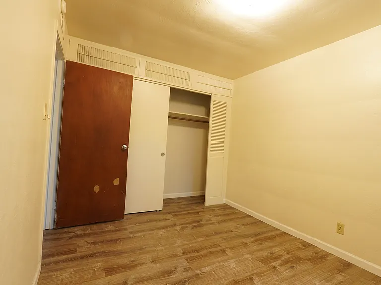 Smaller bedroom