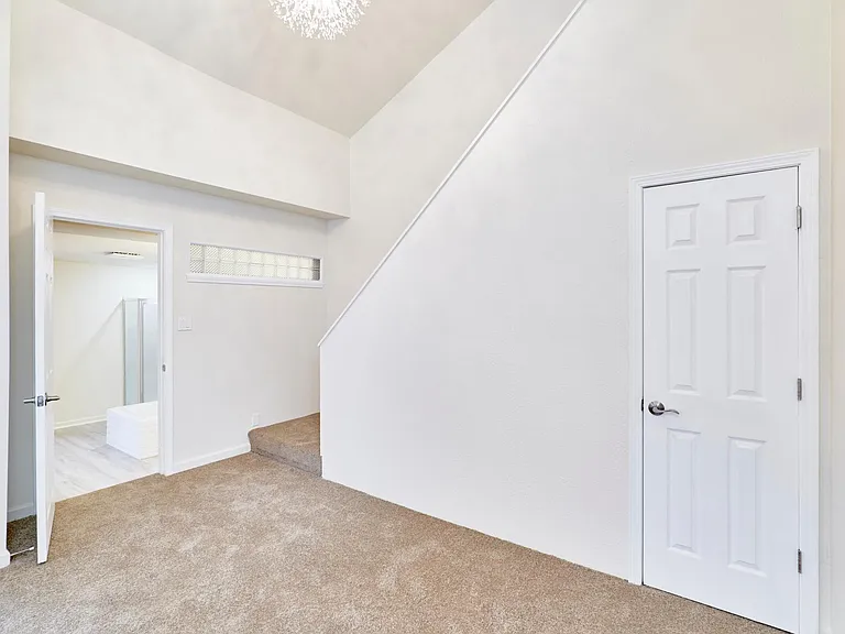 1421 N Park Pl — Photo 44