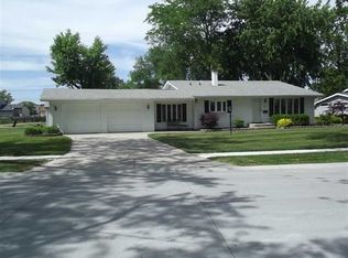 809 Elnora Dr, Fort Wayne, IN