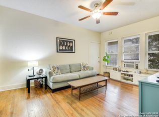 805 W Summit Ave #2, San Antonio, TX 78212