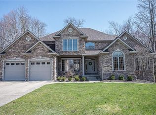 2613 Golden Gate Cir, Stow, OH 44224