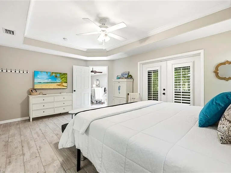 6104 Waterway Bay Dr — Photo 12