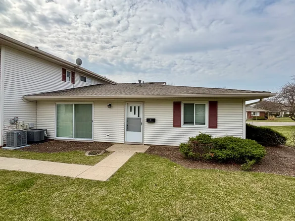 236 Whidah Ct #236, Schaumburg, IL 60194