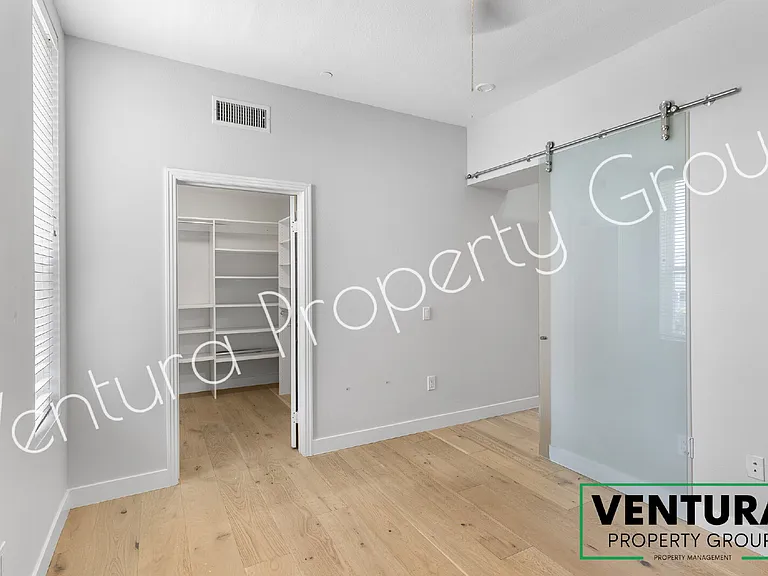1901 S Victoria Ave #204 — Photo 19