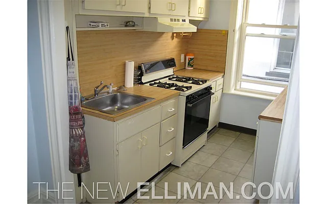 Rented by Douglas Elliman | media 9