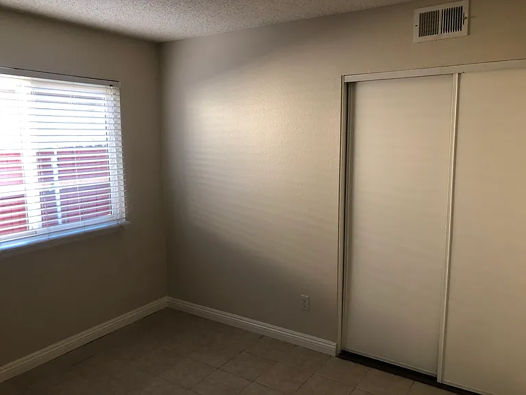 44138 Kirkland Ave — Photo 29