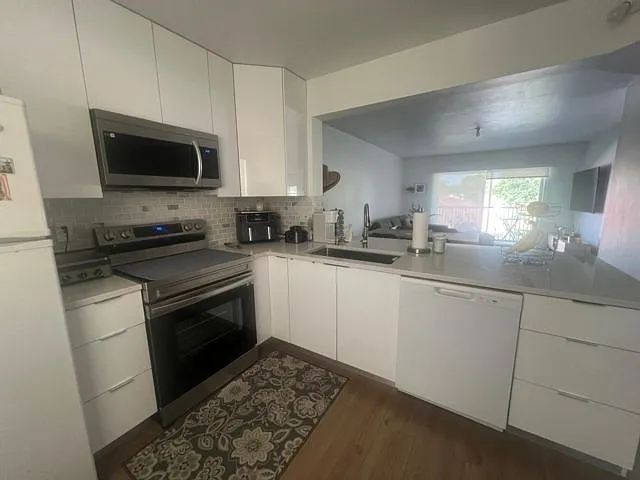 2369 NW 89th Dr #511 — Photo 2