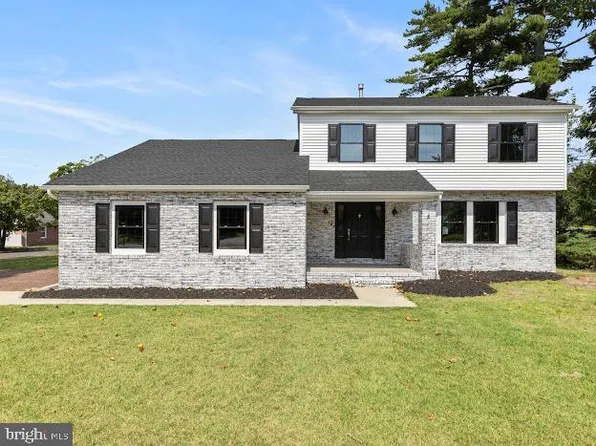 707 Bellevue Ave, Hammonton, NJ 08037