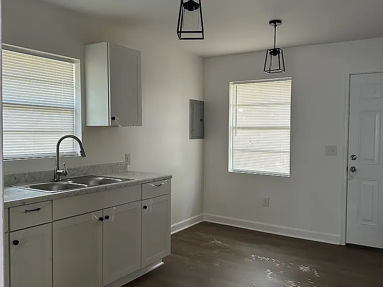 3457 Norwood Ave — Photo 11