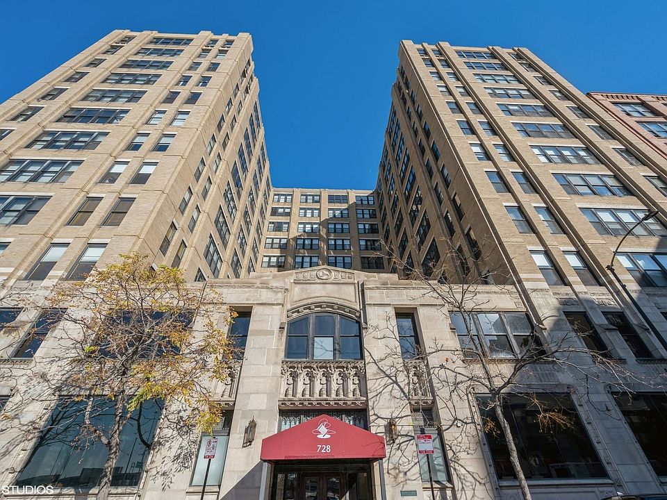 1st image of 728 W Jackson Blvd APT 818