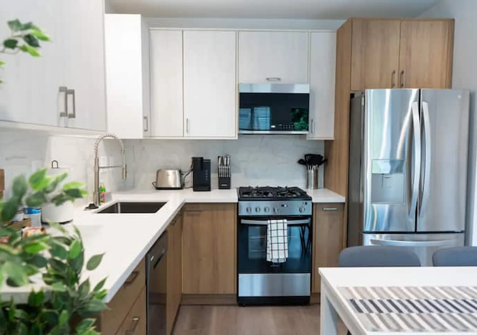 Adorable 1 Bedroom Home (p54) — Photo 4