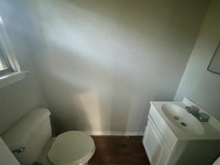 10214 Cheeves Dr — Photo 15