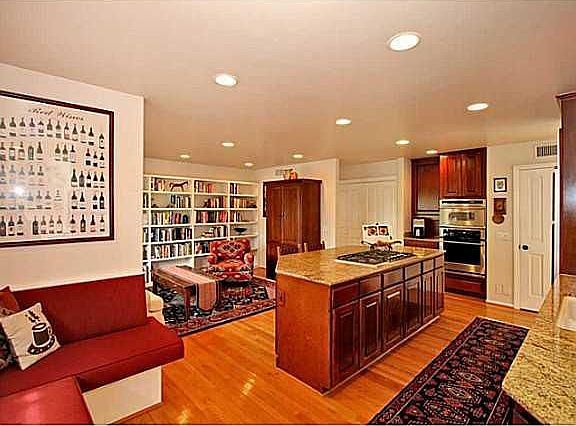 3rd image of 7622 Eads Ave
