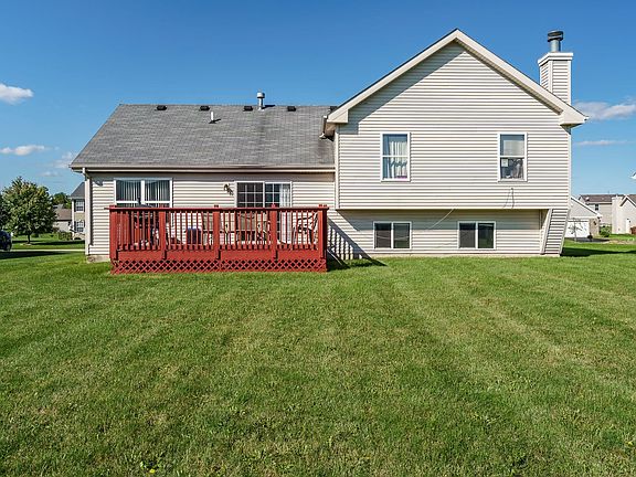 3rd image of 7273 Thomas Dr
