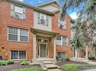 645 Conservatory Ln, Aurora, IL 60502